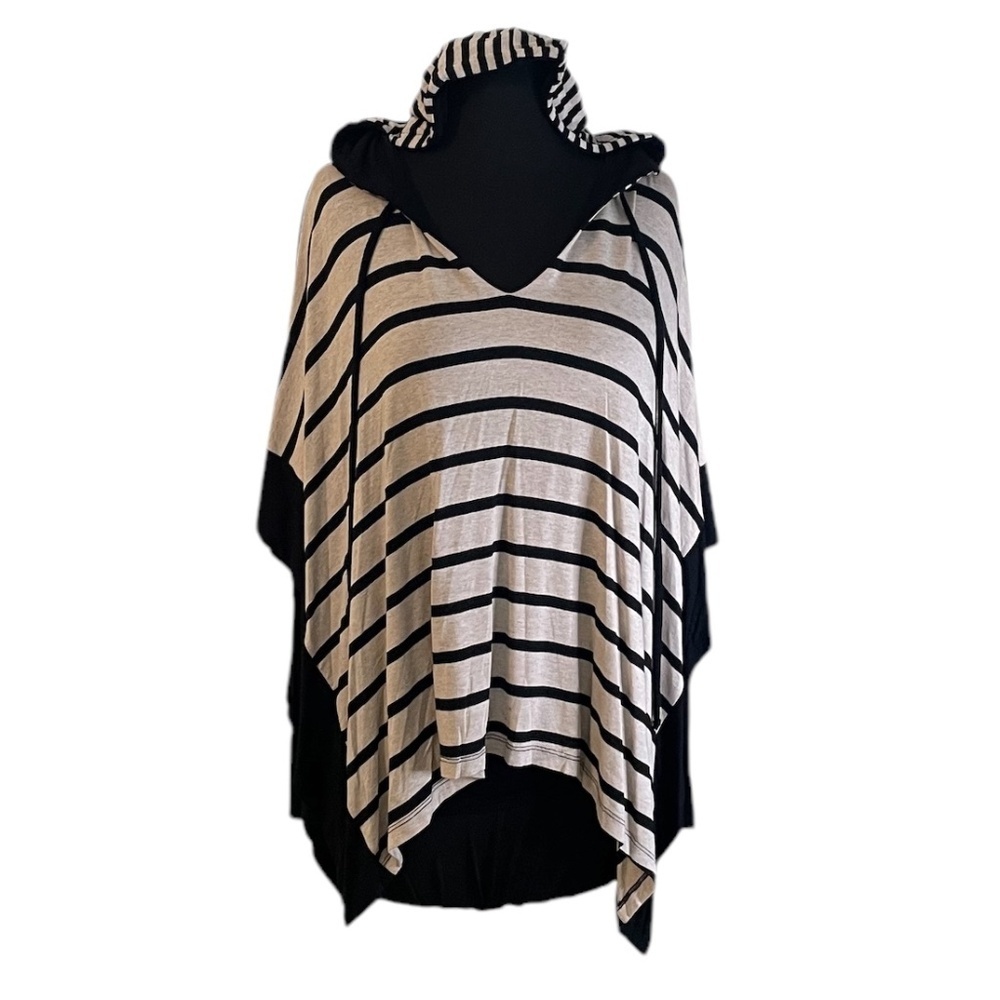 Capote Women's Hoodie Women's Sm‎ Tan Black  Stripe V Neck Drawstring Poncho